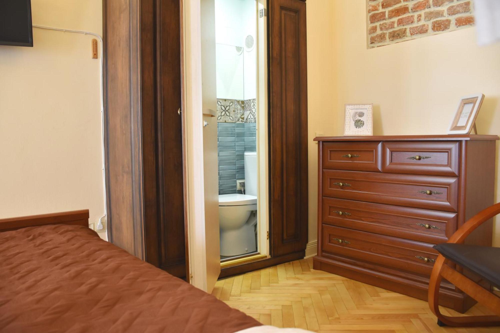 Renewed Central Apartment Lviv Buitenkant foto